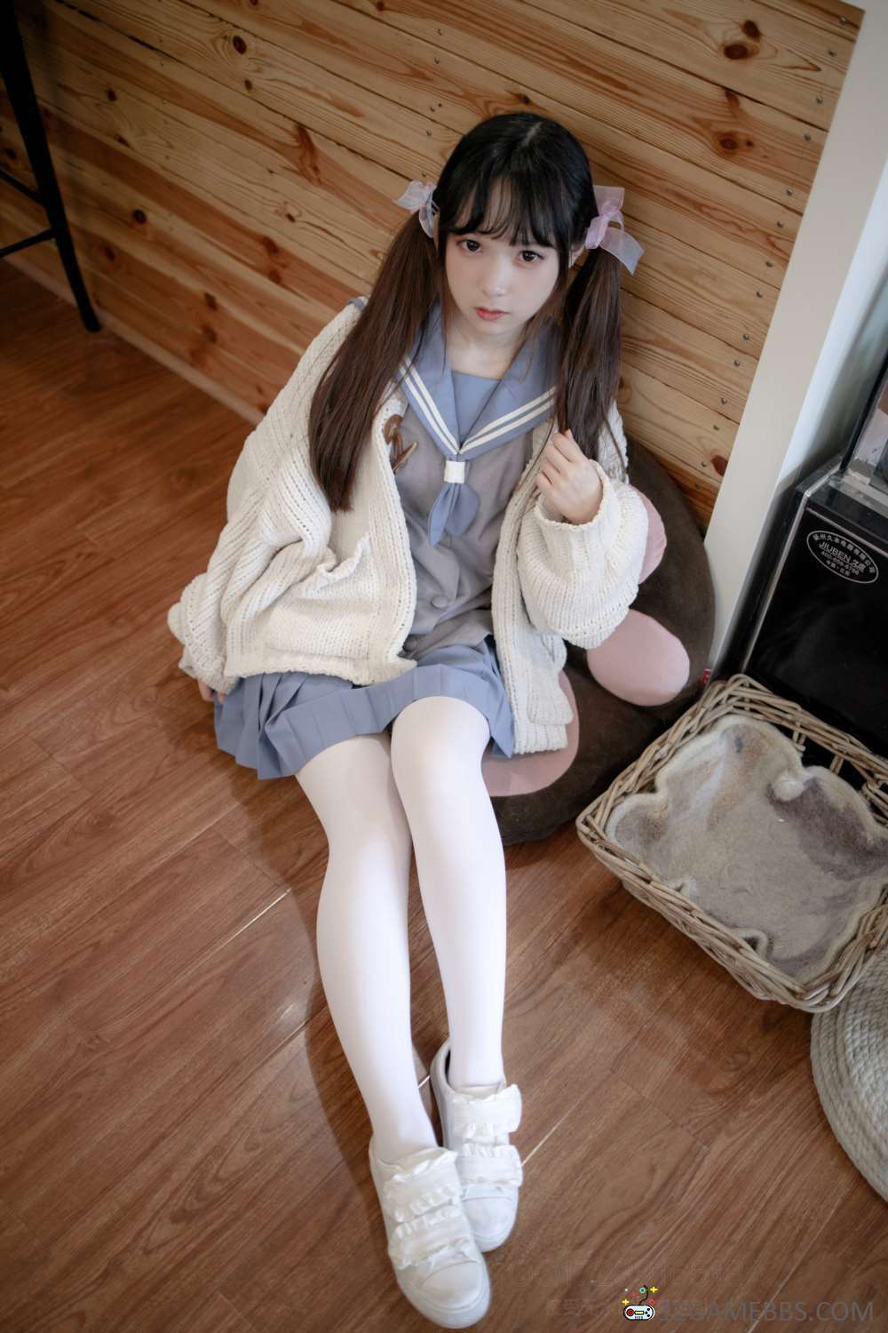 233713itq3gr6a33rq3nfv.jpg